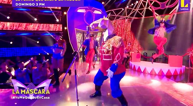 El ‘Caballo’ se apoderó del escenario al cantar y bailar “Loco Vox”