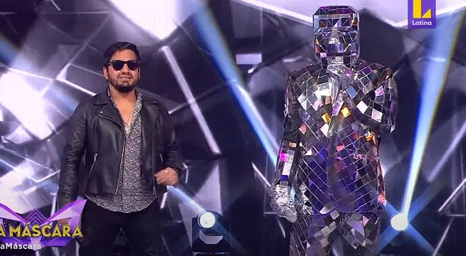 El ‘Espejo’ y José Gaona se apoderaron del escenario al cantar “Lo peor de todo”