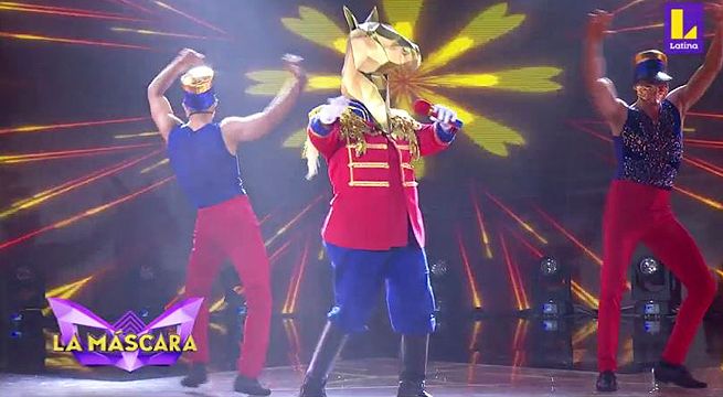 El ‘Caballo’ le puso sabor a la noche al cantar “La culebrítica”