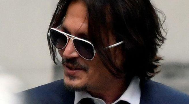 Actor Johnny Depp fue golpeado por su exesposa Heard