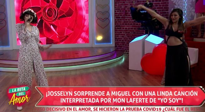 Mon Laferte de Yo Soy es parte de una romántica sorpresa