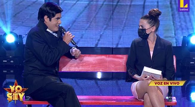 Imitador de Leonardo Favio cantó “Ding dong ding dong, esas cosas del amor”