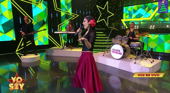 La imitadora de Julieta Venegas cantó “El listón de tu pelo”