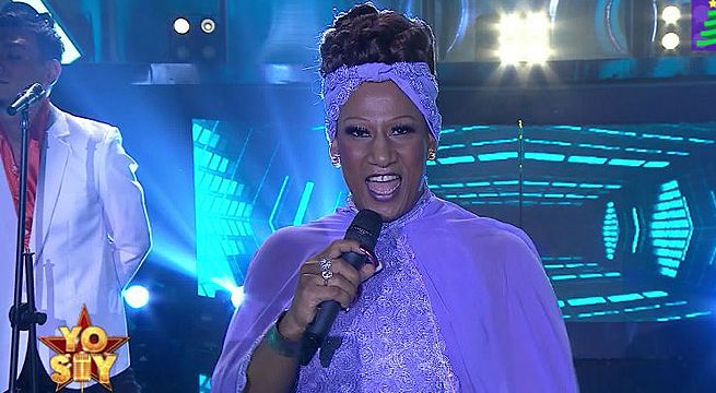 Imitador de Celia Cruz cantó “Burundanga” para cerrar la gala del viernes