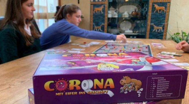 Juego de mesa del coronavirus inventado por hermanas alemanas se agota para Navidad