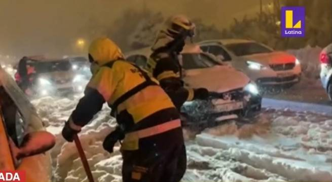 Madrid colapsa por temporal de nieve