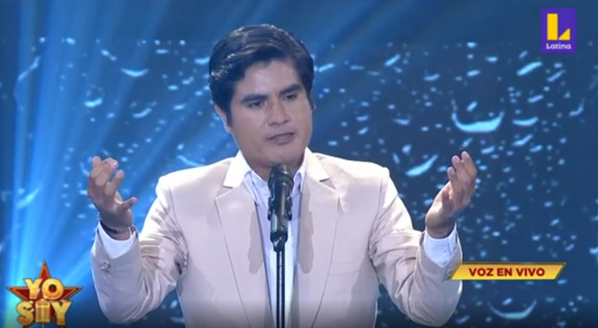 El imitador de Leonardo Favio cantó “Quiero aprender de memoria”