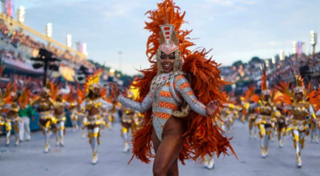 Alcalde de Río de Janeiro ve imposible celebrar el carnaval este año