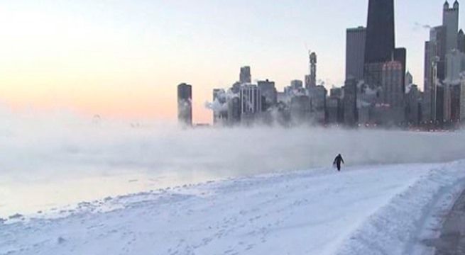 Mujer de 90 años caminó 10 kilómetros en la nieve para vacunarse contra el coronavirus