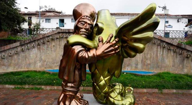 Cusqueña presenta el “abrazo imposible” en la ciudad del Cusco