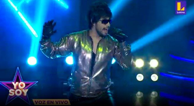 El imitador de Beto Cuevas cantó “Día Cero”