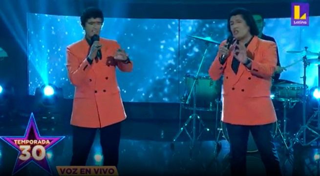 Los imitadores del Dúo Dinámico cantaron “Amor Misterioso”