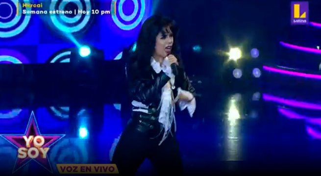 La imitadora de Selena cantó “El Chico del Apartamento 512”