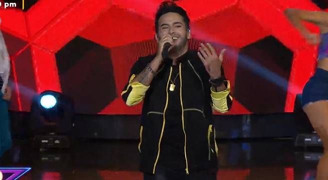 Imitador de Luis Fonsi cantó “Échame la culpa” en la gala del viernes