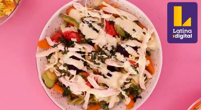 Mira cómo preparar una exquisita ‘Ensalada mediterránea’ [Video]