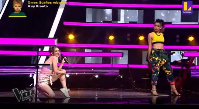 Mariale Pineda y Coralie Mestanza sorprendieron con este tema en la segunda batalla