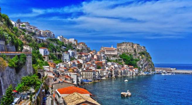 Región italiana de Calabria dará hasta 33 mil dólares por irse a vivir a sus pueblos