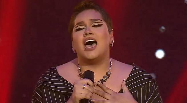 Joaquina Carruitero retumbó el escenario con “And I'm telling you”