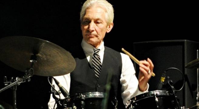 Charlie Watts, baterista de los Rolling Stones, muere a los 80 años