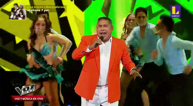 Abel Alcántara puso a bailar a los entrenadores con su interpretación de “Que se mueran de envidia”