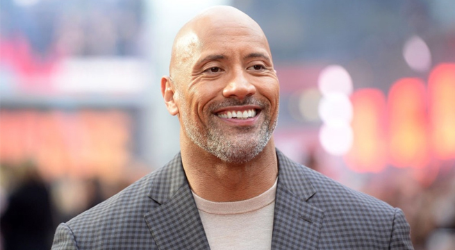 La estrella Dwayne Johnson aterriza en Netflix en la película de atracos 'Alerta roja'