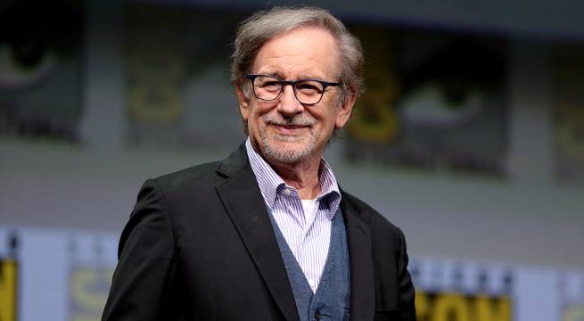 Spielberg abre camino a artistas latinos con 