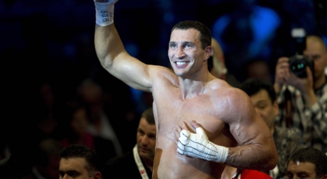 Excampeón mundial de peso pesado Wladimir Klitschko se alista en el Ejército de Ucrania