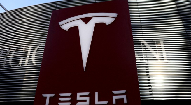 Tesla extiende suspensión de planta de Shanghái en medio de confinamiento