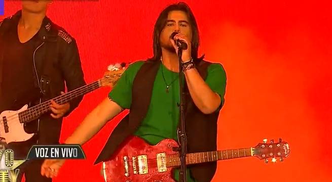 Imitador de Juanes cantó “A Dios le pido” este martes