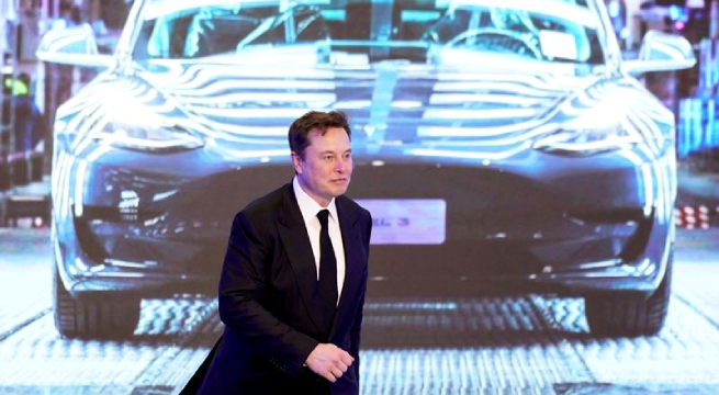 Tesla sigue adelante con evento de contratación en China tras amenaza de recortes de Musk