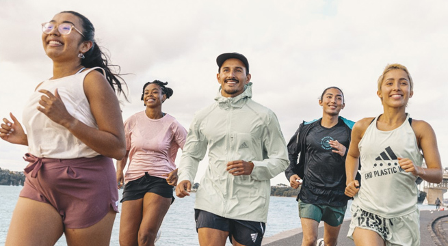 Adidas y Parley For The Oceans impulsan a la comunidad deportiva global a correr por los océanos