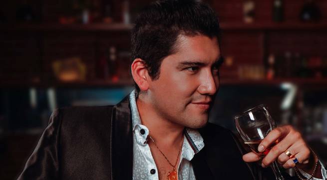 Ángelo Fukuy presento su segundo single “Levanta tu copa”