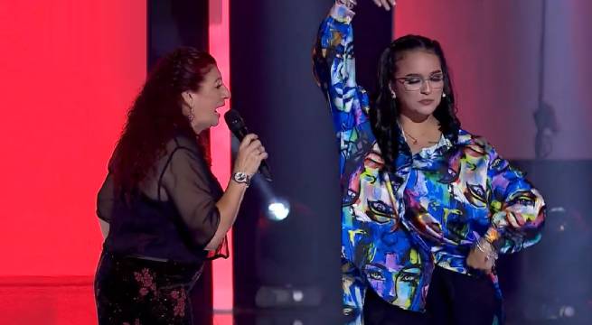 Dina Vásquez se lució al cantar “Que viva Chiclayo”