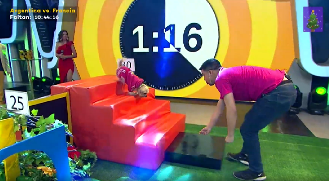 “Sábados en familia”: mascotas de cada equipo participaron en laberinto del “Dúo perfecto”