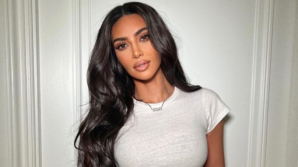 kim-kardashian-es-una-reconocida-empresaria-y-modelo.jpg.