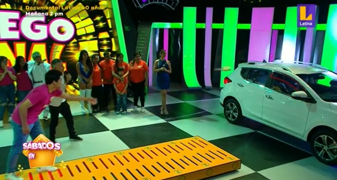 Sábados en Familia: Los Loayza y los Bedoya se enfrentaron por el auto cero kilómetros