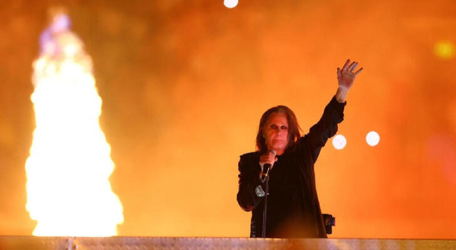 El rockero Ozzy Osbourne dice que no está 