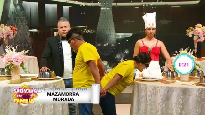 Sábados en Familia: Los Aguirre y los Durand jugaron a 'Pruébalo'