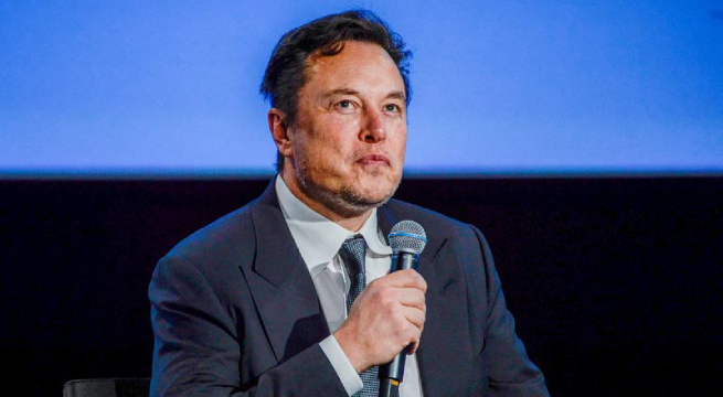 Elon Musk y otros piden una pausa en la inteligencia artificial por los “riesgos para la sociedad”