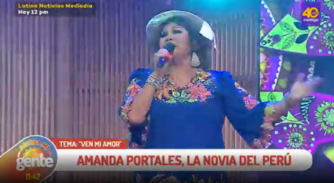 Amanda Portales visitó el set de Arriba Mi Gente