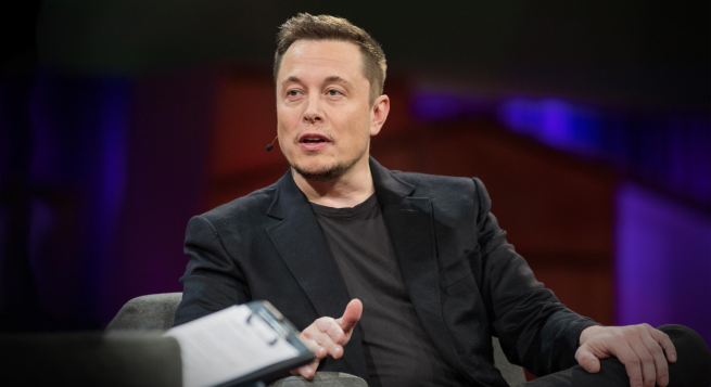 Elon Musk asegura que la inteligencia artificial pude desarmar a la humanidad y conseguir la paz mundial