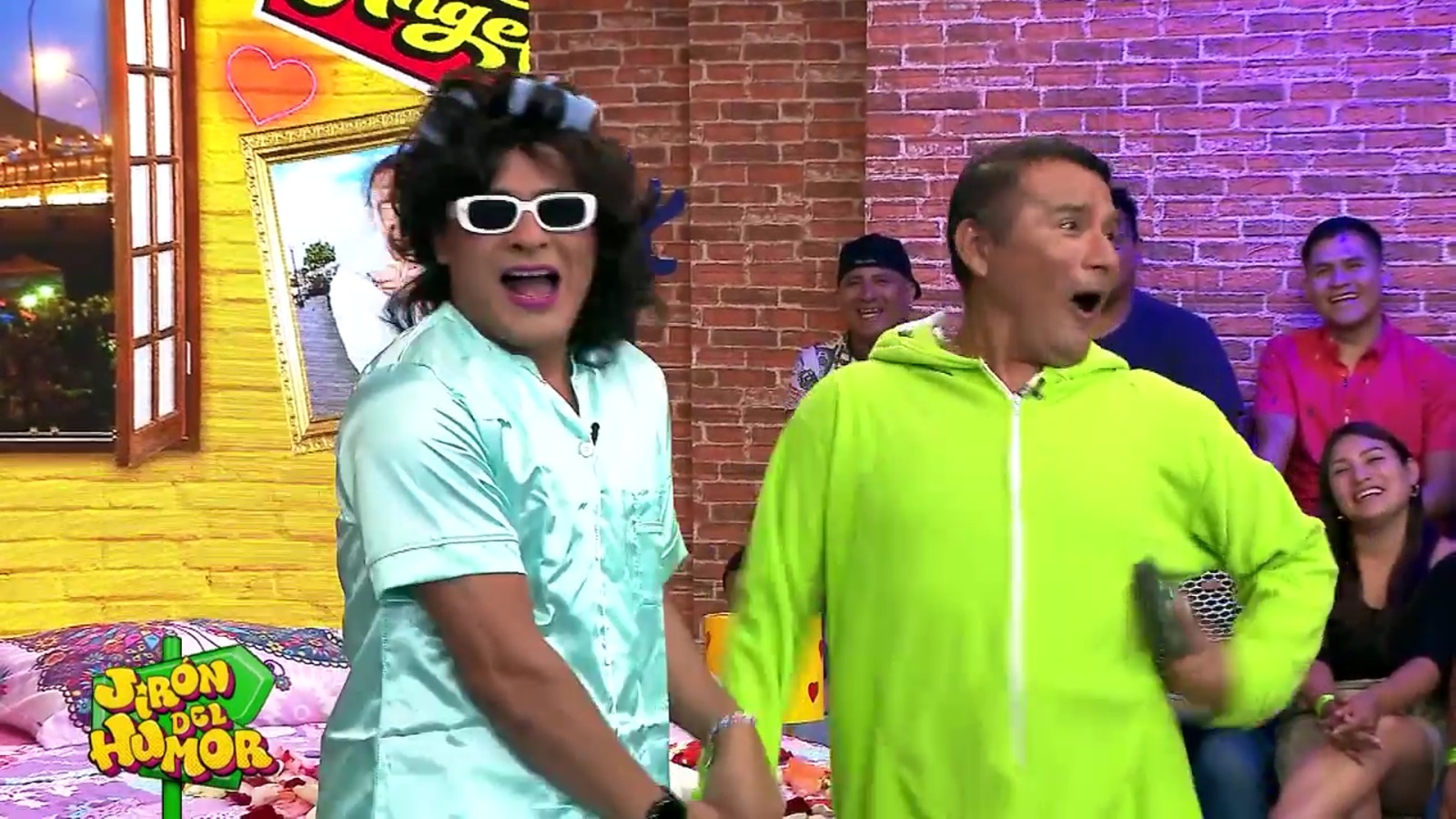 “¿Bibi?, ¿Jhonny?, ¿Bibi?”: “Jhonny Carpincho” confundió a ‘Chino Risas’ en Jirón del Humor