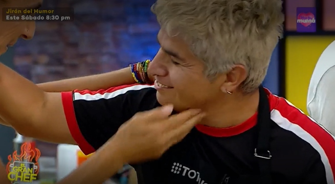 Natalia Málaga celebra dándole un 