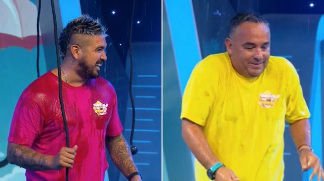 'Loco' Vargas y Roberto Martínez dan cátedra de cultura general pero terminaron empapados en Sábados en Familia