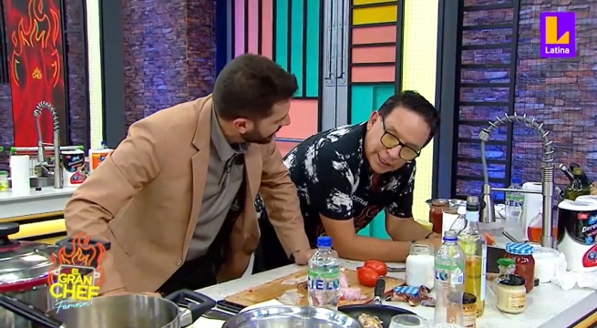 ¿Manzana en parihuela?: Peláez se burla de Rondón por añadir ingrediente inusual para plato de El Gran Chef Famosos