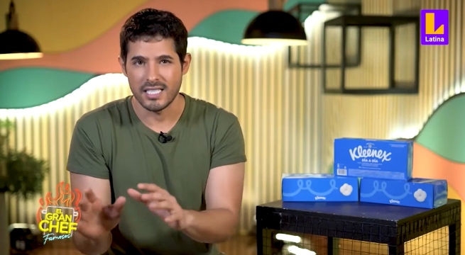 A dos sartenes: Andrés Vílchez arma su propia estrategia para ganar reto de creps en El Gran Chef Famosos