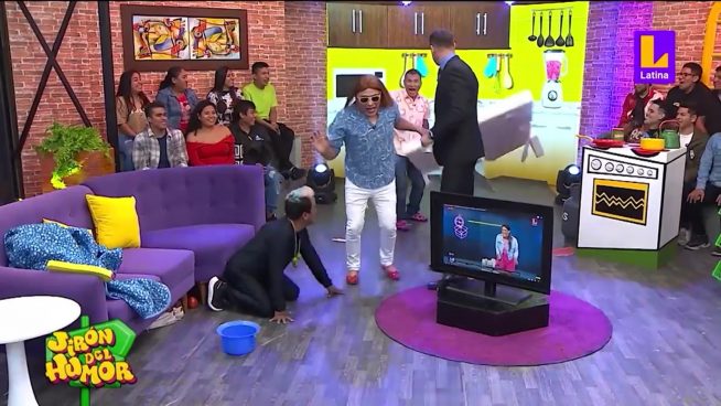 Jirón del Humor: Jhonny Carpincho explotó de celos por ver a clon de 'la Bibi' con abogado Martín Fort