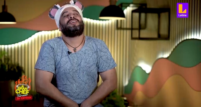 Junior Silva no aguantó ganas de ir al baño y huyó por la pared de El Gran Chef Famosos