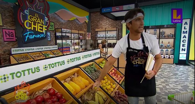 ¿Está permitido? Antonio Pavón probó plátanos antes de llevarlos a su estación en El Gran Chef Famosos