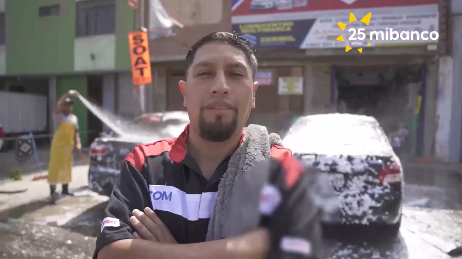 Los emprendedores invencibles de mibanco: La increíble historia de Joel